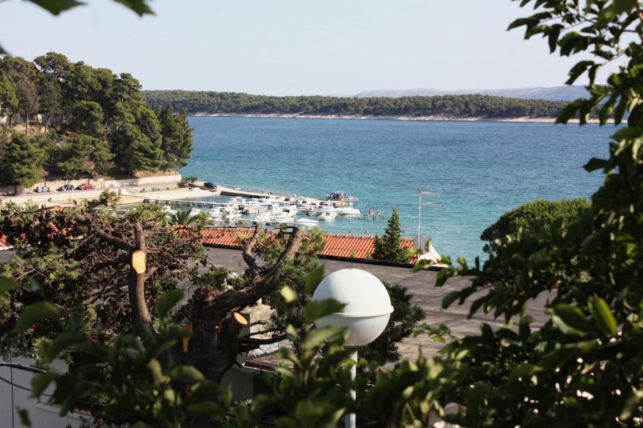 Apartments And Rooms By The Sea Banjol, Rab - 5077 Екстер'єр фото